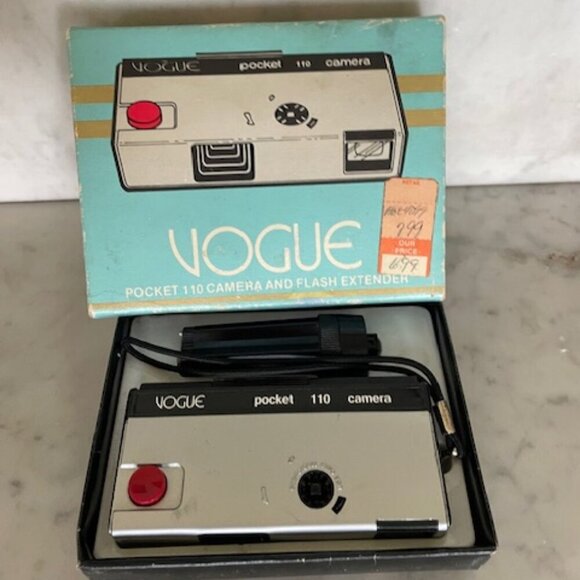 VOGUE 110 Film Camera Vintage In Orginal Box - Picture 3 of 15